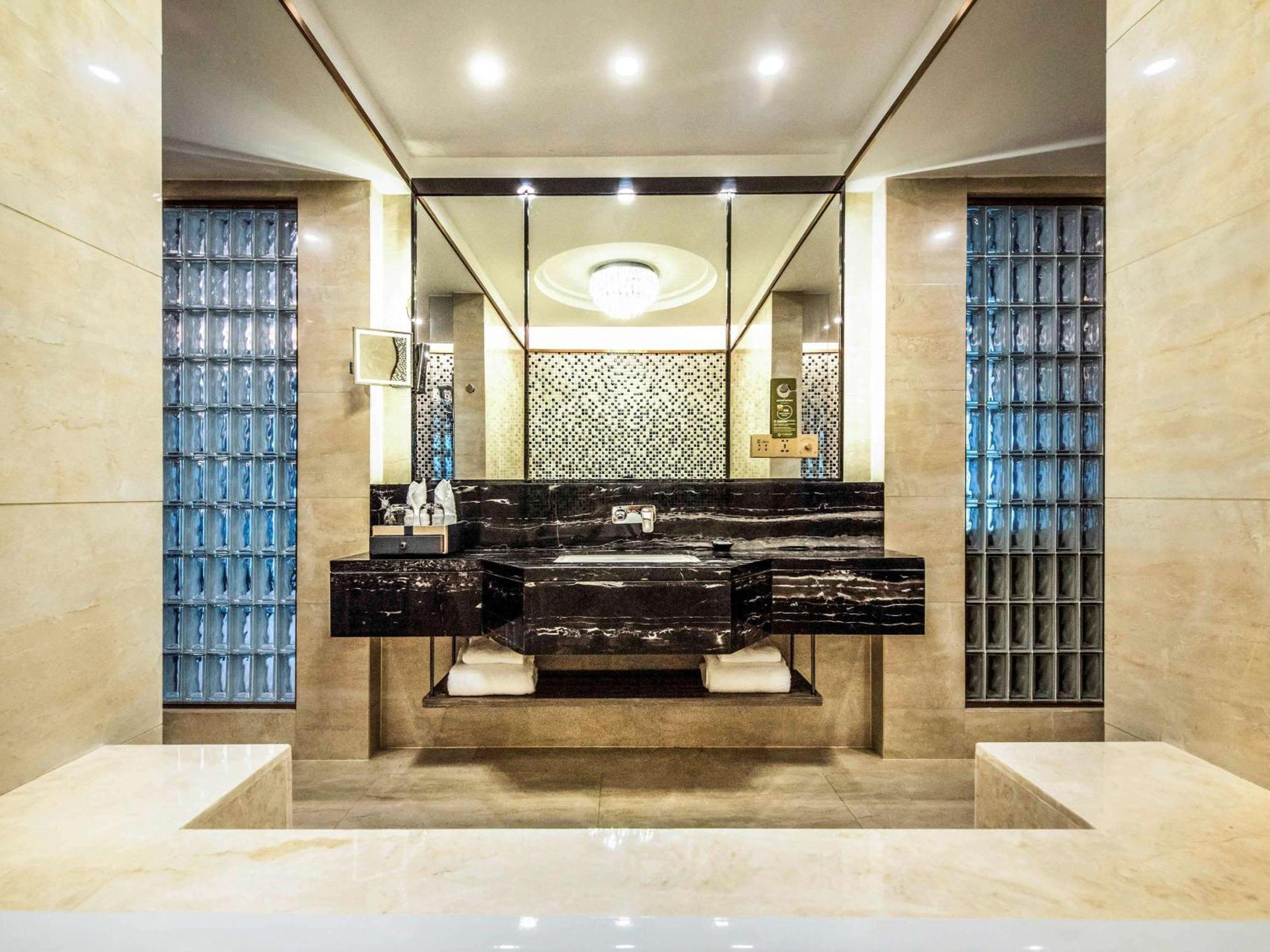 Mercure Chongqing Downtown Εξωτερικό φωτογραφία